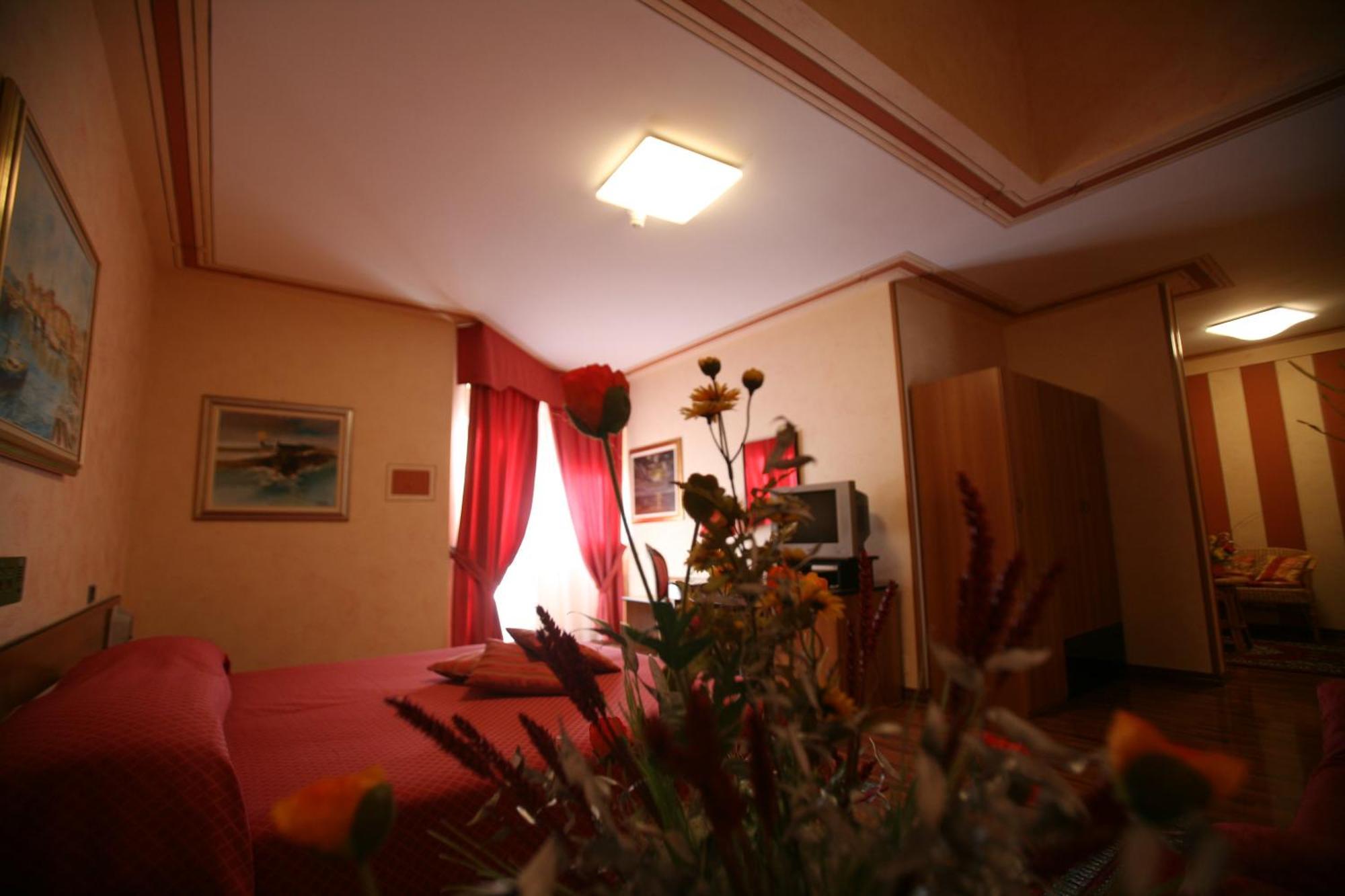 Hotel La Ruota Pianfei المظهر الخارجي الصورة